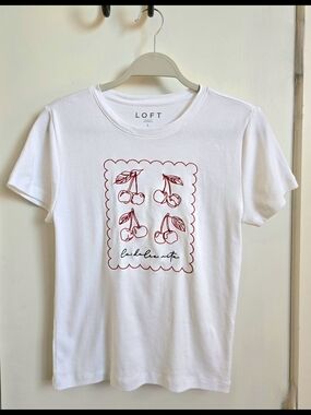 LOFT La Dolce Vita Cherry Embroidered Ribbed Tee L Fits XS/S